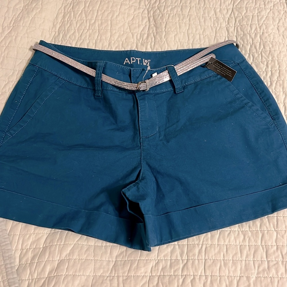 Apt. 9 blue shorts with silver belt, size 8, new